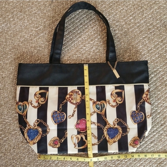 PINK Victoria's Secret X3 Piece Bundle Size M Tank Top, Nightie & Tote - Picture 9 of 12